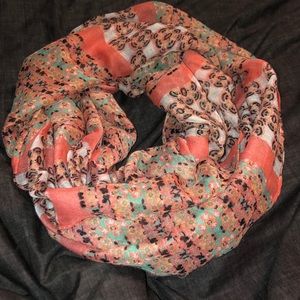 🌴🌴3 for $14 bundle! coral colored scarf🌴🌴